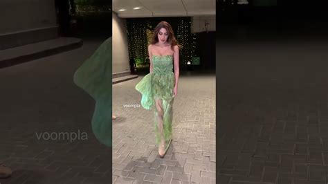 Video Nora Tara Avneet Kiara Cardi B Hot Jhanvi Cleavage Nip Slip Celebrity Boos Show Tiktok