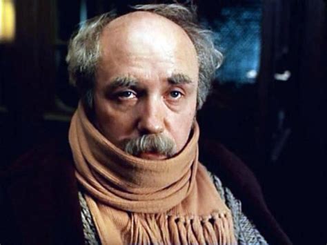 Фильм «Ищите женщину» (1982) - сюжет, актеры и роли, кадры из фильма