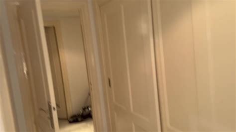 継父の床タオルへの変身 Pornhub Gay