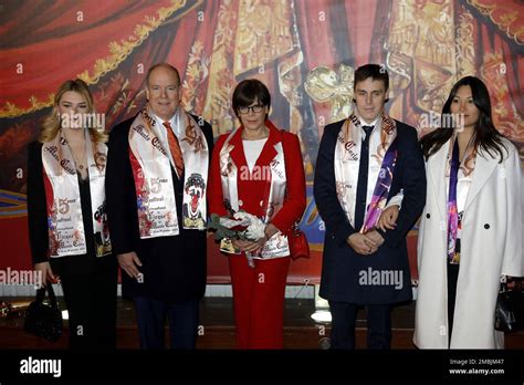 Le Prince Albert Ii De Monaco Sa S Ur La Princesse Stephanie De Monaco