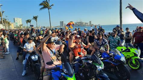 Desfile De La Semana De La Moto Encanta A Miles En Mazatl N Luz