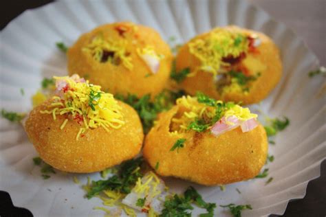 Dahi Sev Batata Puri - Savory Tales