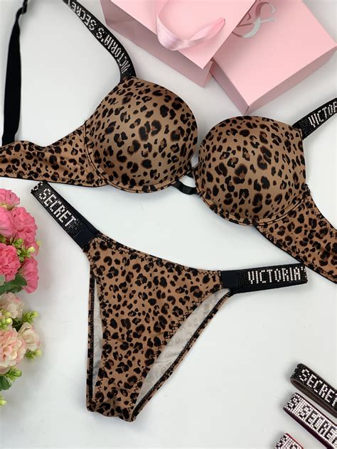 Комплект женского нижнего белья Victoria`s Secret со стразами лифчик и ...