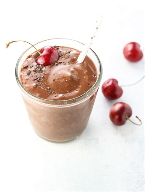 Vegan Cherry Chocolate Smoothie Detoxinista