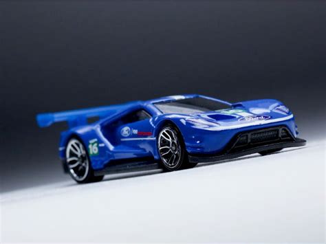 Hot Wheels Ford GT De Carreras 2017