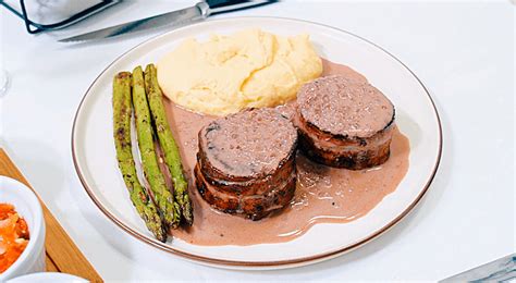 Filet Mignon Con Salsa De Vino Receta Paso A Paso Video