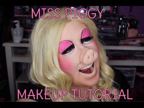 Miss Piggy Makeup