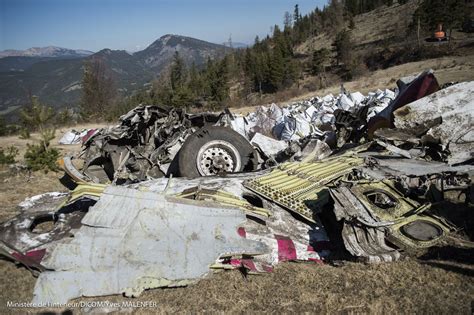 Germanwings Absturz Co Pilot Andreas Lubitz Probte Sinkflug Der Spiegel