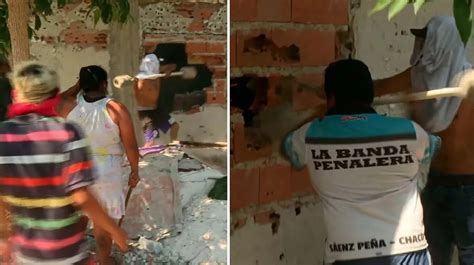 Turba Destruyó Y Saqueó Casa De Presunto Narco Señalado De Matar A Un Niño De 11 Años