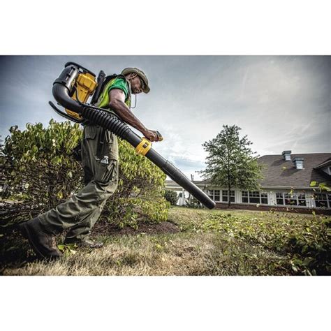 Dewalt 40 Volt Lithium Ion 450 Cfm 142 Mph Brushless Cordless Electric Leaf Blower Battery Not