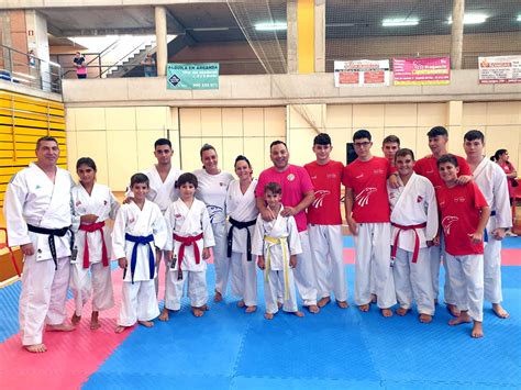 El Club De Karate Alzira Obri La Temporada Amb Medalles En El T