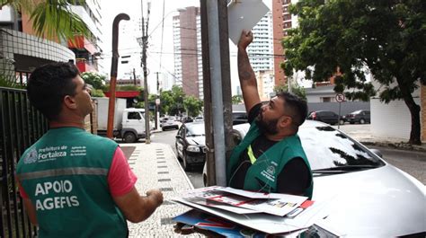 Agefis Realiza A O De Combate Polui O Visual E Ao Uso Incorreto De