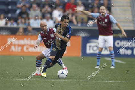 Stephen Ireland Aston Villa Defends Roger Editorial Stock Photo - Stock ...