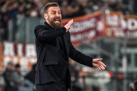 La Roma Rinasce Con De Rossi Boniek Critica Mourinho