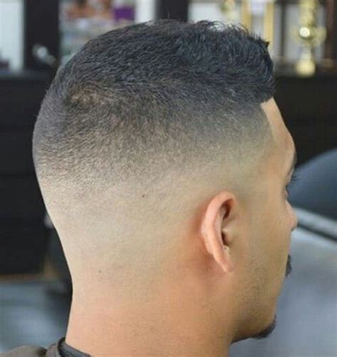 Pin By Jose Ruiz On Baber Life Fade Haircut Men Haircut Styles Hair