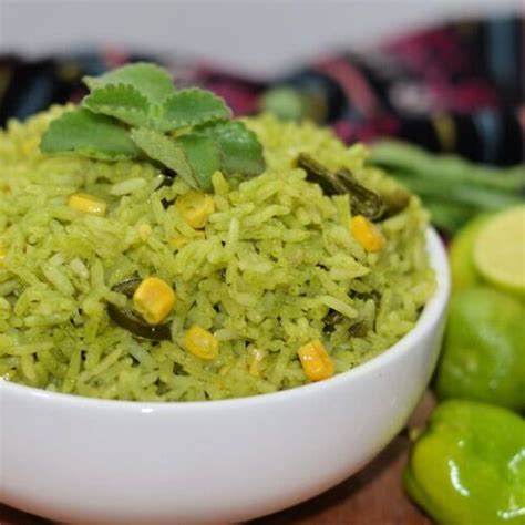 Arroz Verde Recipe Mexican Green Rice With Poblano Peppers