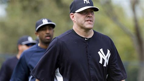 Yankees cautious in sitting Kevin Youkilis - Newsday