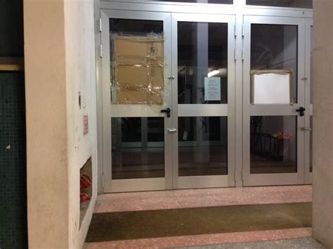 Raid Vandalico Al Trotter Le Scuole Prese Di Mira Da Mesi