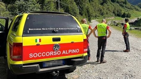 Sicilia Doppio Intervento Del Soccorso Alpino A Vulcano E Nella