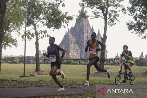 Sebanyak 8 000 Pelari Ikuti Mandiri Jogja Marathon 2024 ANTARA News