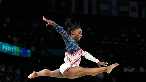 Simone Biles Becomes The Gymnast With The Most Medals In The History Of