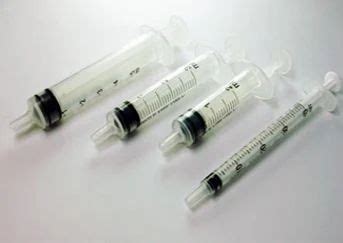 Plastic Disposable Hypodermic Syringes For Laboratory At Best Price In