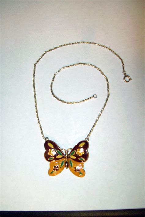 Vintage CLOISONNÉ Pendant Necklace BUTTERFLY with Flo Gem