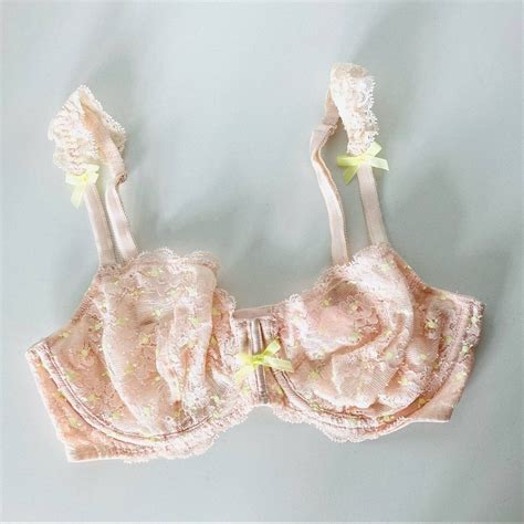 Victorias Secret New Victorias Secret Nude Cream Neon Lace Unlined