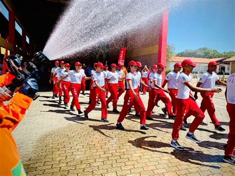 Corpo de Bombeiros realiza formatura do JBV em São Gonçalo do Amarante