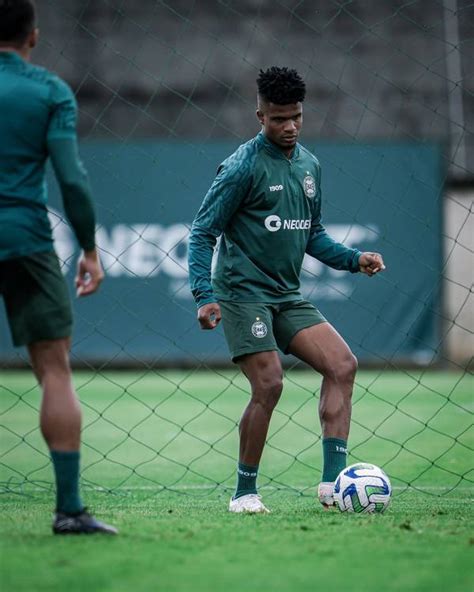 Coritiba Divulga Lista De Relacionados Para Enfrentar O Cuiab