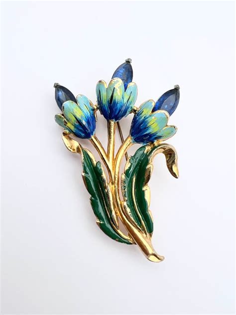 Coro Enameled Calla Flower Bouquet Figural Bro Gem