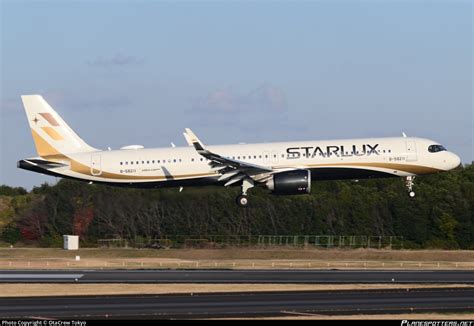 B 58211 STARLUX Airlines Airbus A321 252NX Photo By OtaCrew Tokyo ID