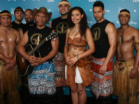 Te Vaka Official Te Vaka Website South Pacific Fusion World Beat