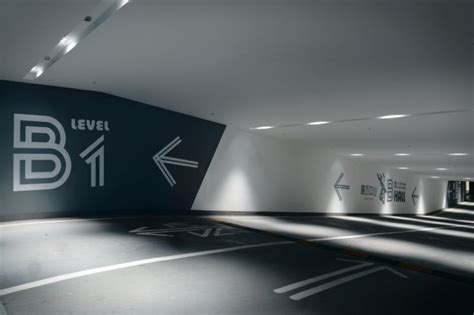 成都麓湖麓坊中心 时空旅行者 in 2024 Wayfinding signage Wayfinding system