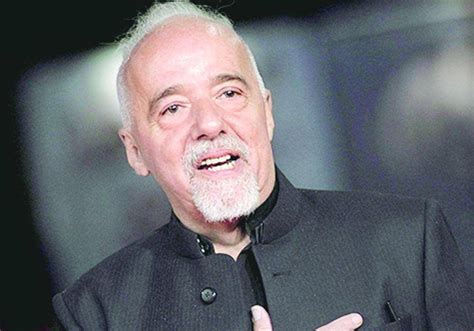 Correios Lan Ar Selo Em Homenagem A Paulo Coelho E Os Anos De O