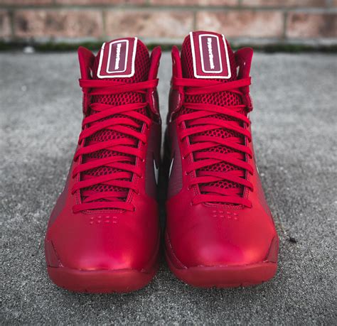 Nike Hyperdunk 08 Gym Red Modern Notoriety