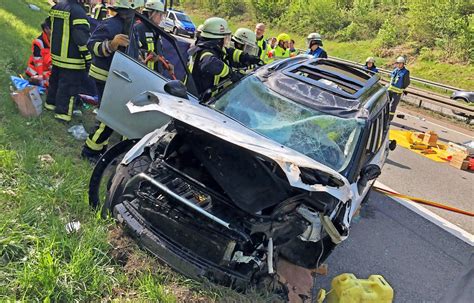 Drei Verletzte Bei Unfall Auf Autobahn A8 Bei Neunkirchen