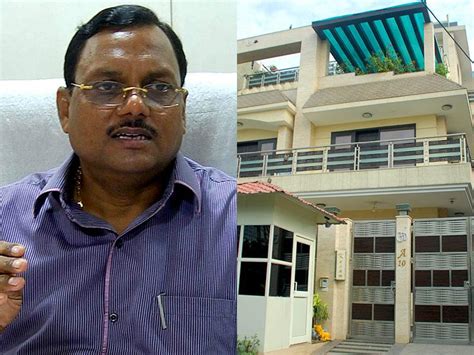 Cbi Begins Probe On Suspended Noida Chief Engineer Yadav Singh