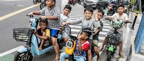 5+ Bahaya Sepeda Listrik bagi Anak-Anak, Begini Cara Mencegahnya | JalanTikus