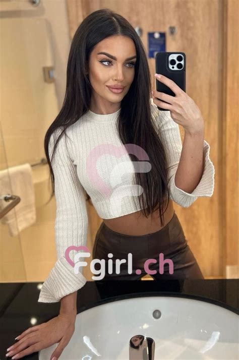 Mia Escort à Zürich dispo sodomie profonde