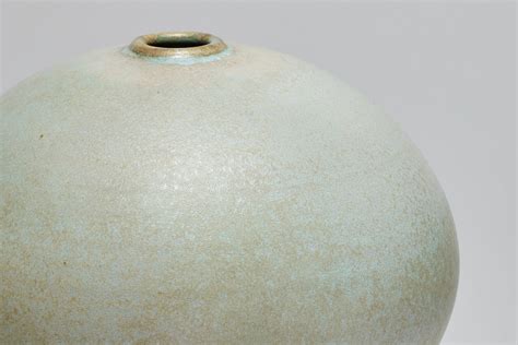 Cristina Merchán Vase Model Boule 1968 Side Gallery