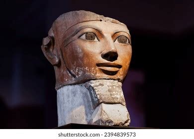 Cairo Egypt November Statue Stock Photo Shutterstock