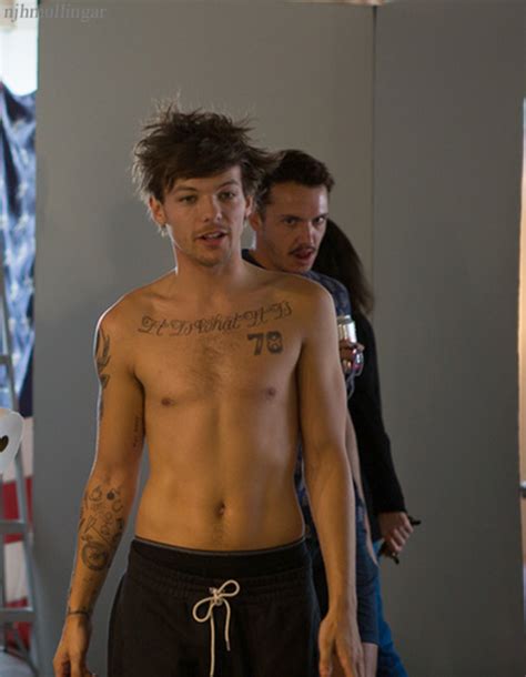 Louis Tomlinson Shirtless Kiss You