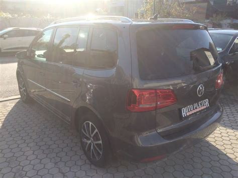 Vw Touran Tdi Highline Sjedala Km Servisna Garancija