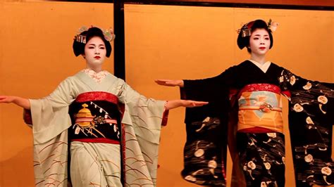 Maiko Dance Performance - YouTube