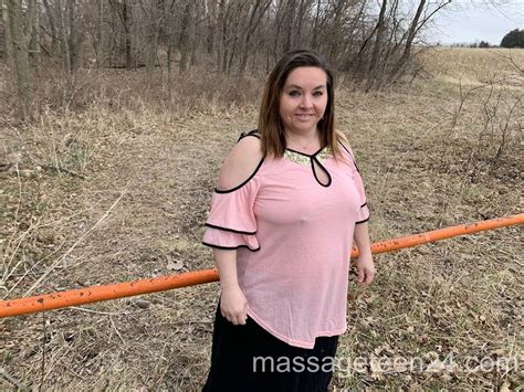 BBW Outdoor Masturbation Porn Pic