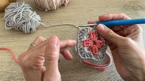 Tuto des carrés au crochet Tuto granny square