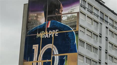 Psg Une Nouvelle Fresque Pour Mbapp Bondy