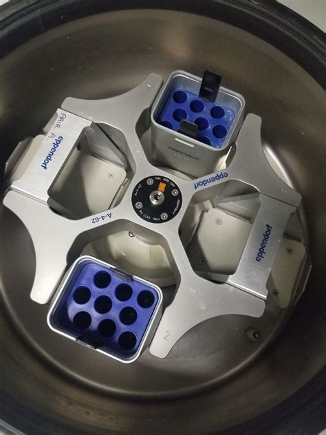 Eppendorf 5810r Centrifuge W A 4 62 Rotor Pn 022627023 Refrigerated