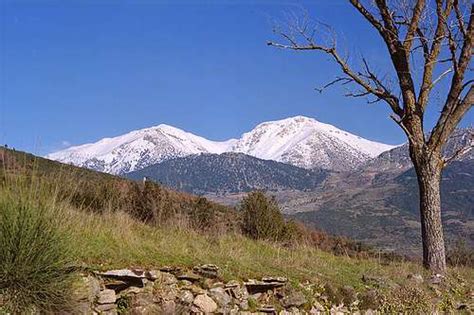 Monte Ziria Solo Para Exploradores Sobre Grecia